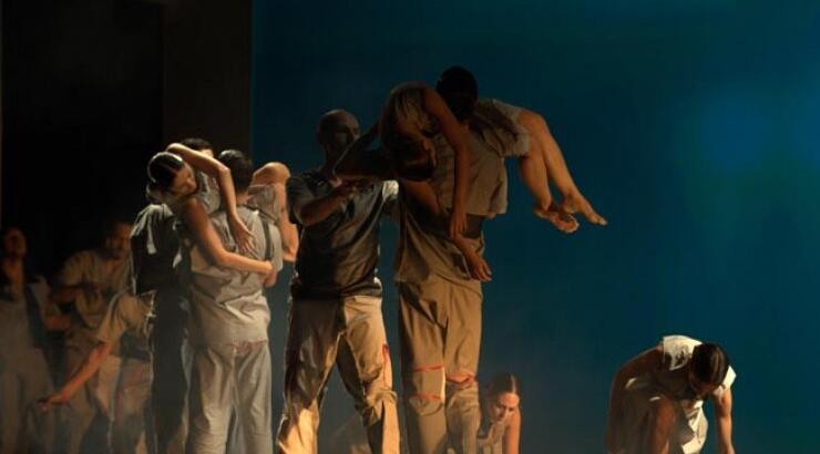 In deep end: Aμφίδρομο Χοροθέατρο