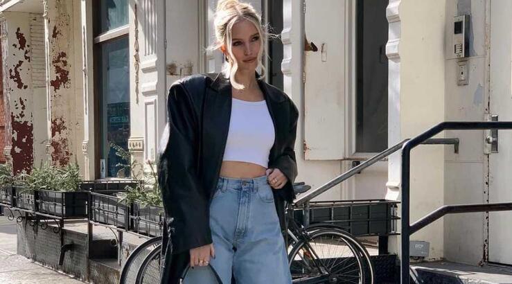 Denim Trend 2024: Ανακάλυψε top προτάσεις σε τζιν καμπάνα, ψηλόμεσα και boyfriend jeans