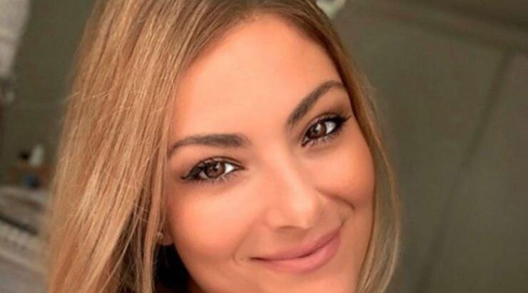 Δέσποινα Καμπούρη: Μας έδειξε την κορούλα της! 