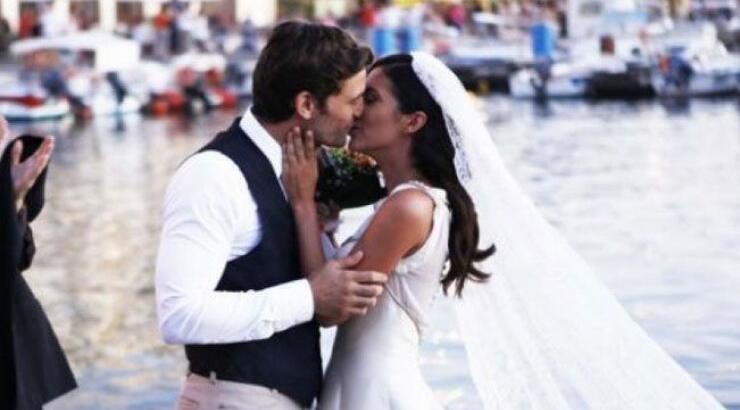 Αποστόλης Τότσικας: Σε τρυφερά φιλιά με την γυναίκα που χώρισε Αντρέα Γεωργίου και Ελευθερία