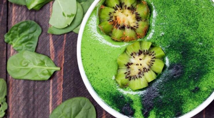 Κάνε detox μόνο προσθέτοντας αυτά τα 4 συστατικά στο νερό σου!