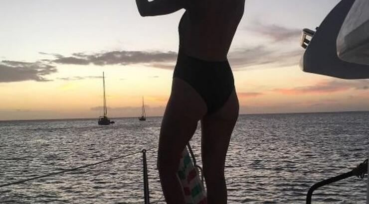 Οι διακοπές γνωστής σχεδιάστριας στα νησιά της Καραϊβικής