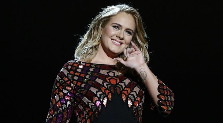 Adele: Έτσι έχασε πάνω από έξι κιλά