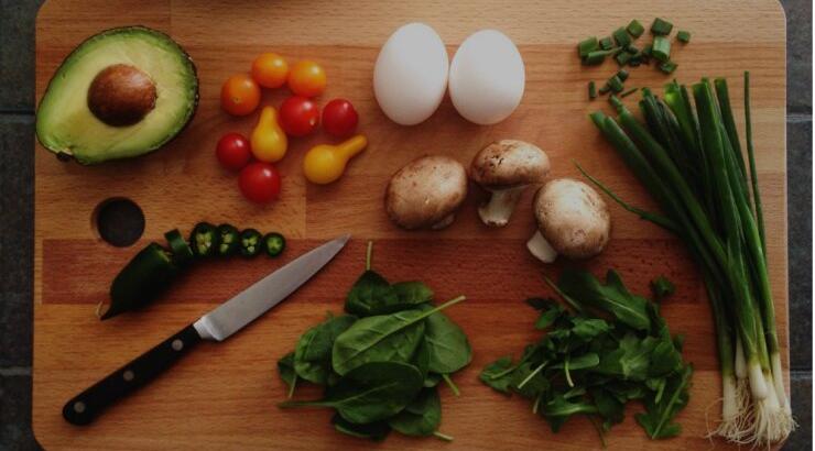 Καραντίνα: Εβδομαδιαίες δίαιτες για άντρες και γυναίκες