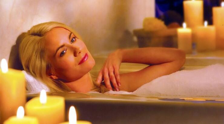 Πότε ακριβώς πρέπει να κάνουμε μπάνιο; Πρωί ή βράδυ;