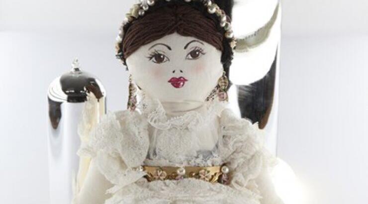 Η κούκλα των Dolce & Gabbana!