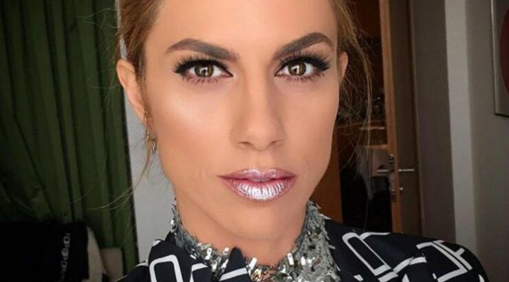 Δεν θα πιστεύετε πως εμφανίστηκε η Ντορέττα Παπαδημητρίου αμέσως μετά το τέλος των "Eating Awards 2018" [βίντεο]