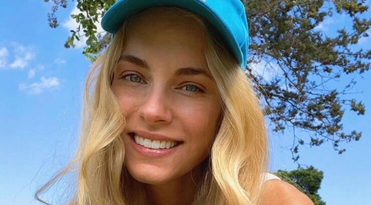 Δούκισσα Νομικού: Στην παραλία με τον γιο της, Σάββα! [εικόνες]