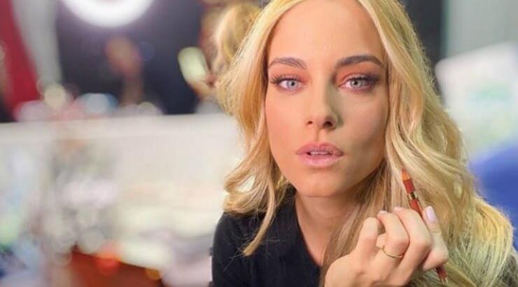 Δούκισσα Νομικού: Σου προτείνει το ιδανικό μακιγιάζ για την ημέρα των ερωτευμένων