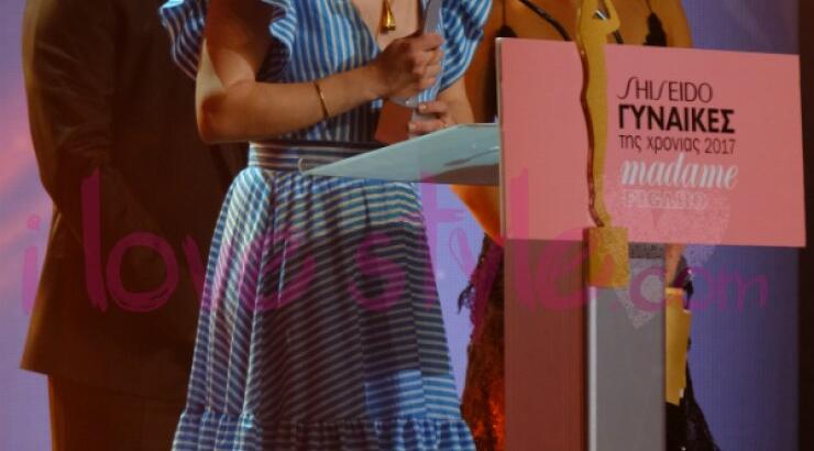 Νίκη Δραγούμη: Η συγκίνηση της όταν παρέλαβε το βραβείο της Ηθοποιού της Χρονιάς! [βίντεο]