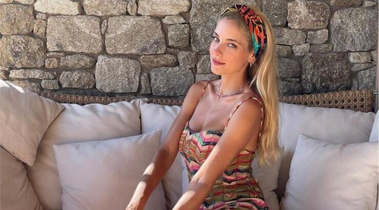 Δούκισσα Νομικού: Φόρεσε φόρεμα της πεθεράς της και έκανε θραύση στο instagram [εικόνα]