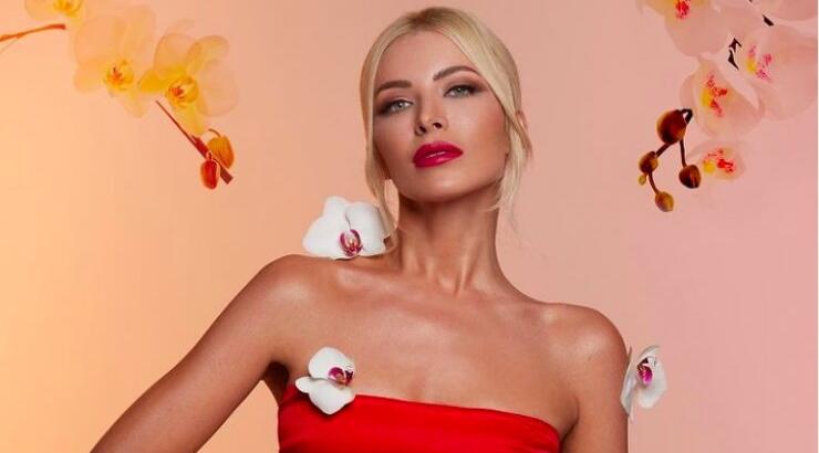 Κατερίνα Καινούργιου: Η έκπληξη του συντρόφου της για την πρεμιέρα της! Γέμισε το στούντιο λουλούδια 