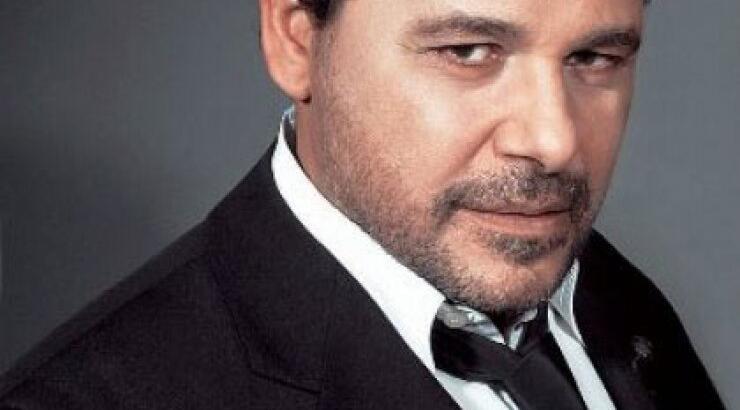 Αλέξανδρος Ρήγας: Τι λέει για τις 7 σφαίρες που βρήκε έξω απο το διαμέρισμα του;