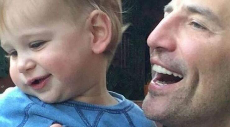 Σάκης Ρουβάς - Κάτια Ζυγούλη: Βάφτισαν τον γιο τους Απόλλωνα!