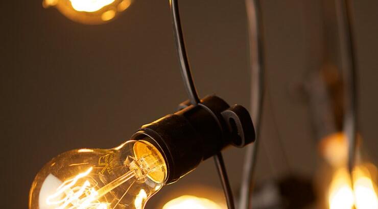 Νέα μείωση στην τιμή του ηλεκτρικού ρεύματος κατά 1,5% 