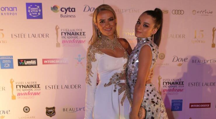 Έφη Παπαϊωάννου: Το τρυφερό στιγμιότυπο με την κόρη της, Αθηνά κατά την ανακοίνωση της νίκης της! 