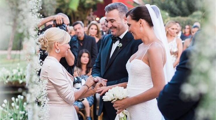 Μαρία Μπεκατώρου: Μας έδειξε το πιο όμορφο στιγμιότυπο από το γάμο των κουμπάρων της Ρέμου - Μπόσνιακ!