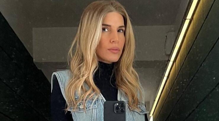 Έλενα Ανδρέου: Με το πιο ρομαντικό κοστούμι με την υπογραφή της Έφης Παπαϊωάννου