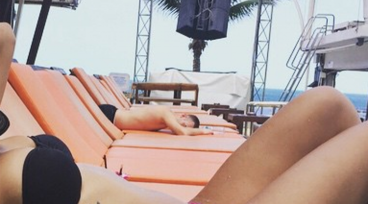 Ελληνίδα τραγουδίστρια “κόλασε” το Instagram με αυτή την εμφάνιση!