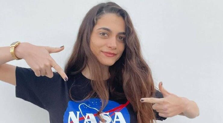 Ελένη Χαρίτωνος: Ποζάρει για πρώτη φορά στο κέντρο ερευνών στη NASA [εικόνες]
