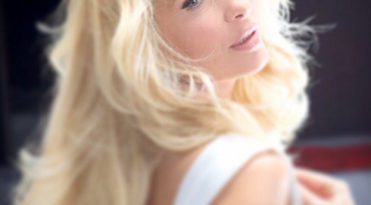 Η Μενεγάκη αγόρασε υπερπολυτελή βίλα σε εξωτικό νησί!