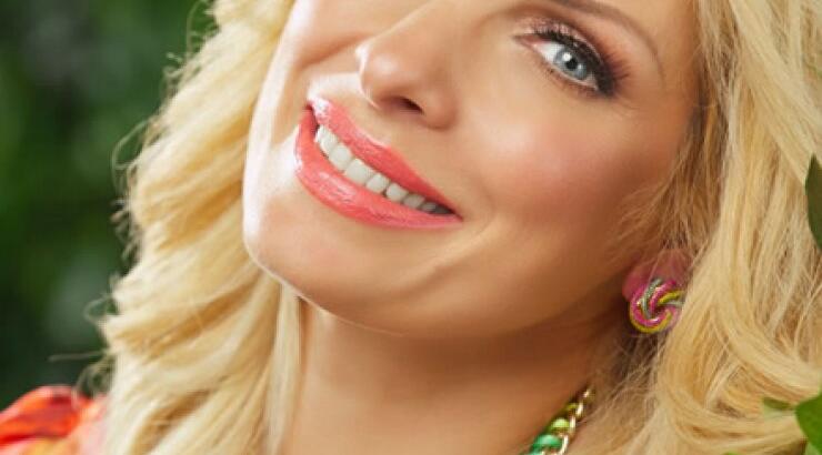 Αστείο: Η Μενεγάκη προσπαθεί να πείσει την Ζαρίφη να αρραβωνιαστεί [βίντεο]