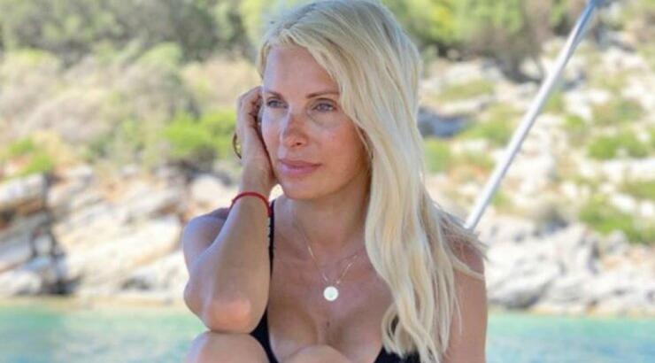 Αποκλειστικό! "Τσακώσαμε" την Ελένη Μενεγάκη στο σκάφος με τον Παντζόπουλο και τα παιδιά τους στην Ιθάκη!