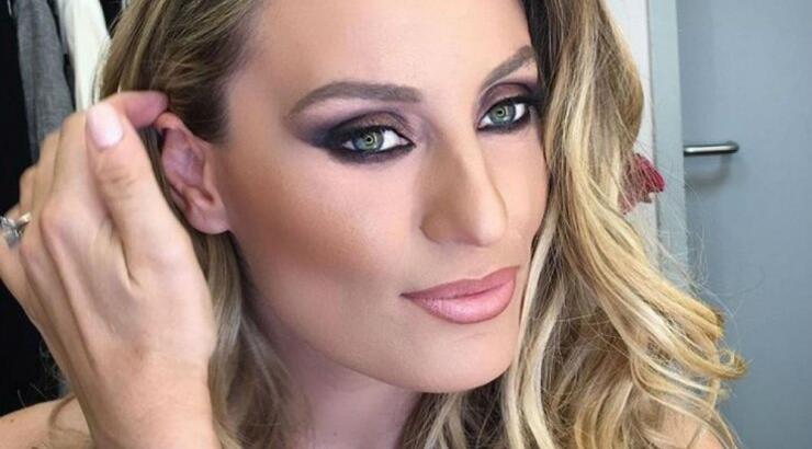 Νεαρός και πασίγνωστος Έλληνας τραγουδιστής αποκάλυψε στη Μελέτη ότι δεν έχει τελειώσει το σχολείο! 