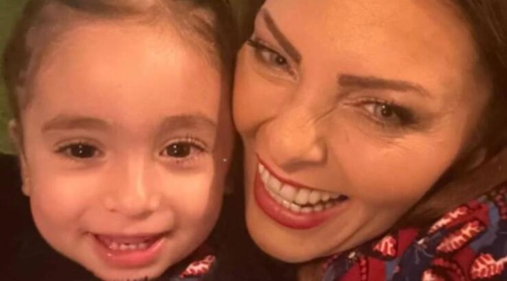 Έλια Ιωαννίδου: Κάνει ζουζουνιές με την κορούλα της και είναι ό,τι πιο cute θα δεις σήμερα [βίντεο]