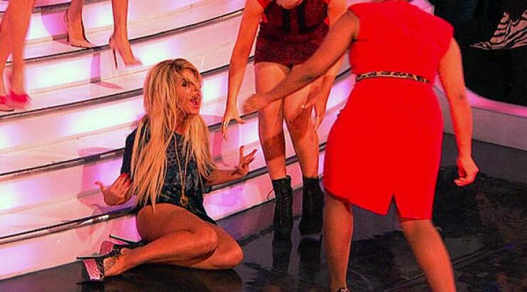 Το ατύχημα της Emma Walton στην τηλεόραση που κάνει το γύρο του κόσμου!