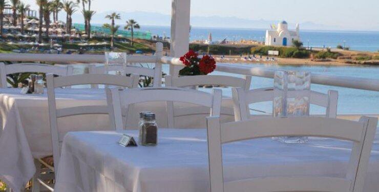 Τα Καλύτερα Εστιατόρια Δίπλα στο Κύμα σε Αγία Νάπα και Πρωταρά