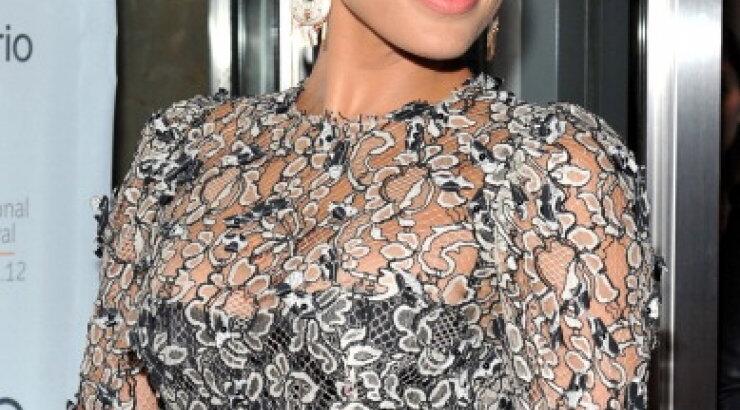 Eva Mendes: Τώρα και σχεδιάστρια μόδας