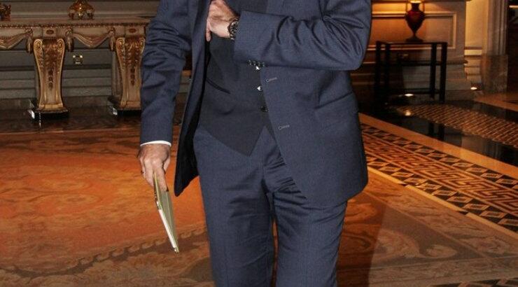 Η πρόταση - έκπληξη που σκέφτεται ο Νίκος Ευαγγελάτος στην τηλεόραση!