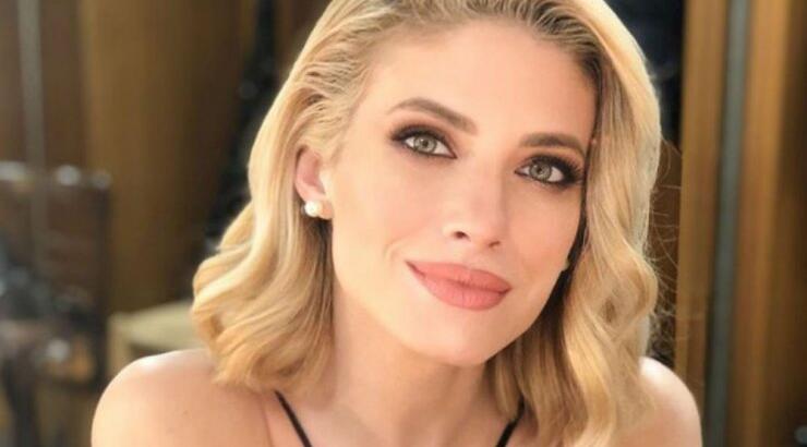 Ευαγγελία Αραβανή: Την είδαμε χωρίς ίχνος μακιγιάζ και είναι πανέμορφη!