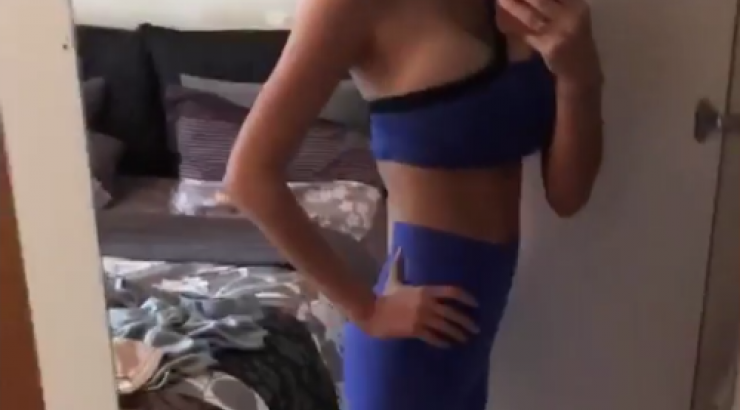 Επώνυμη Ελληνίδα έχει αυτή τη σιλουέτα τρεις εβδομάδες μετά τη γέννηση του μωρού της!