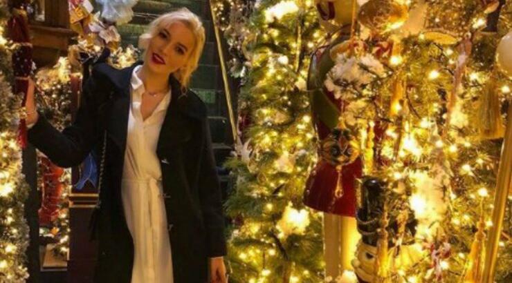 Εβελίνα Σκίτσκο: Yπέγραψε το πρώτο συμβόλαιο μετά το GNTM 