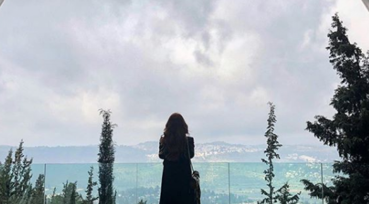 Παρουσιάστρια της κυπριακής τηλεόρασης εμφανίστηκε με φουσκωμένη κοιλίτσα σε προχωρημένη εγκυμοσύνη! [εικόνα & βίντεο]