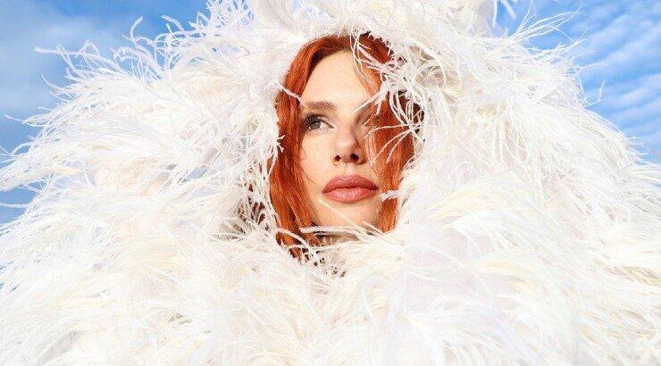 Snow Queen: Η Έβελυν Καζαντζόγλου με μία πόζα στο χιόνι “έριξε” το instagram! [εικόνα]