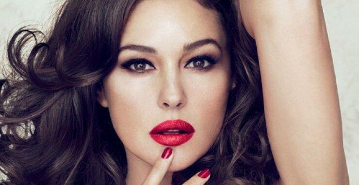 Απίστευτο : Θα μπορούσε να ήταν η δίδυμη αδερφή της Μόνικα Μπελούτσι ! - [βίντεο]