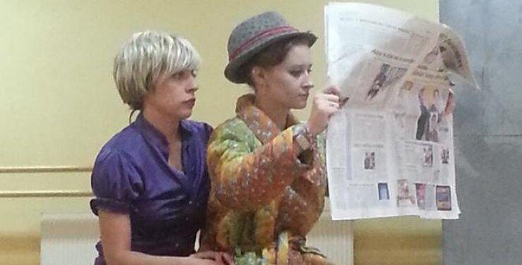 "Η φαλακρή τραγουδίστρια" - Ευγένιου Ιονέσκο