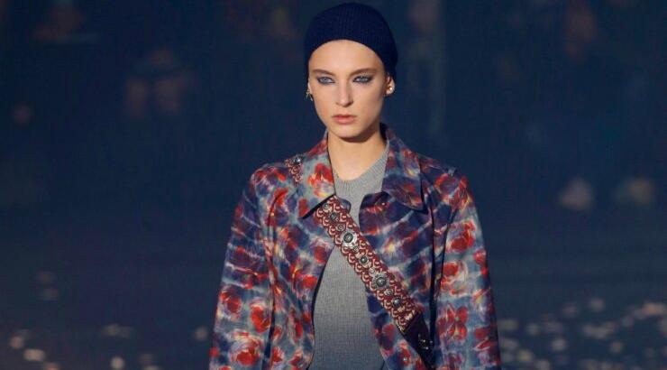 Φόρεσε το tie dye trend και το φθινόπωρο