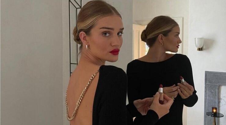 Αυτό το knitted φόρεμα έχει κατακλύσει το Instagram