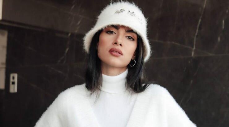 Η Άντρεα Κυριάκου φόρεσε το λευκό με τον ωραιότερο τρόπο