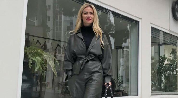 H Έφη Παπαϊωάννου σχεδίασε το chic και πρακτικό jumpsuit που χρειαζόμαστε αυτή τη σεζόν