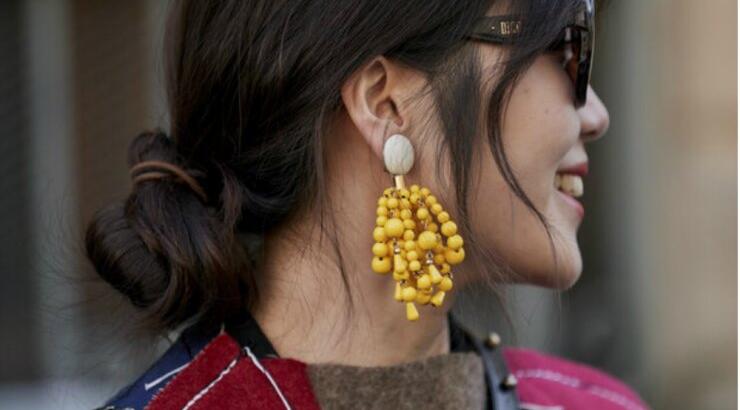 Τρία αξεσουάρ θέλεις μόνο για να αναβαθμίσεις τα winter looks σου