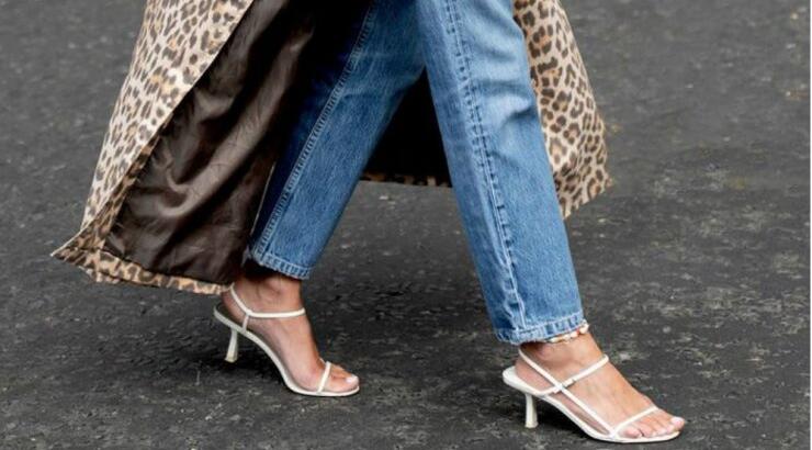 Αυτά είναι τα αγαπημένα πέδιλα των fashion girls