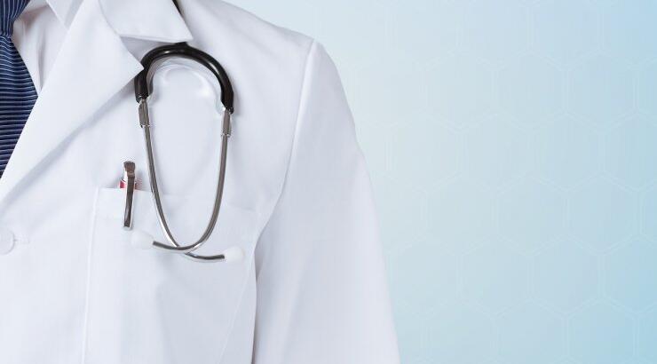 Υπό κράτηση και ο 3ος γιατρός για τις μίζες