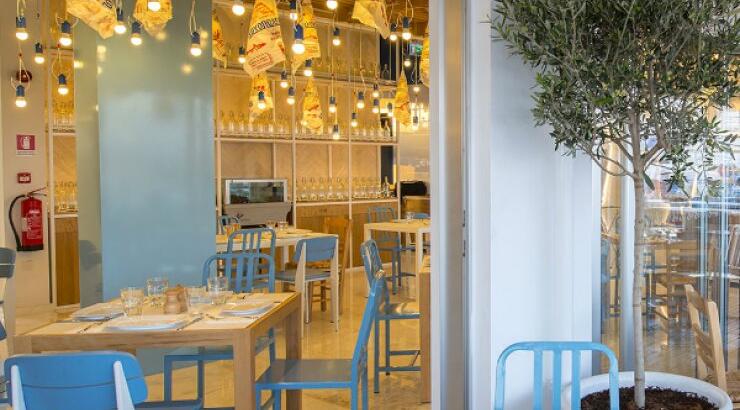 The Fish Market: Άνοιξε στο παλιό λιμάνι Λεμεσού!