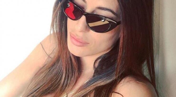 Φλορίντα Πετρουτσέλι: Η ολόσωμη φωτογραφία 12 μέρες μετά τη γέννηση της κόρης της