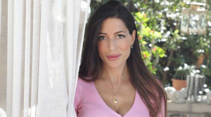 Φλορίντα Πετρουτσέλι: Κατέγραψε τη δίχρονη κόρη της να της μιλάει στα ιταλικά [βίντεο]